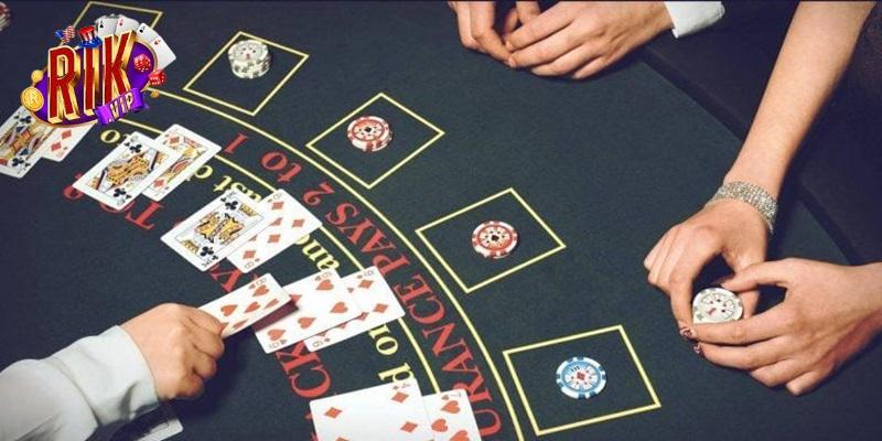 Chiến thuật chơi gấp thếp trong cách chơi Blackjack 